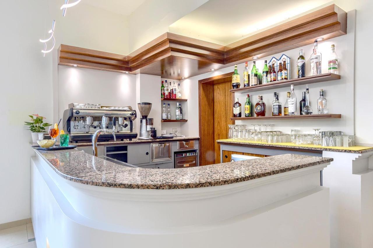 Savoia Hotel Misano Adriatico Zewnętrze zdjęcie