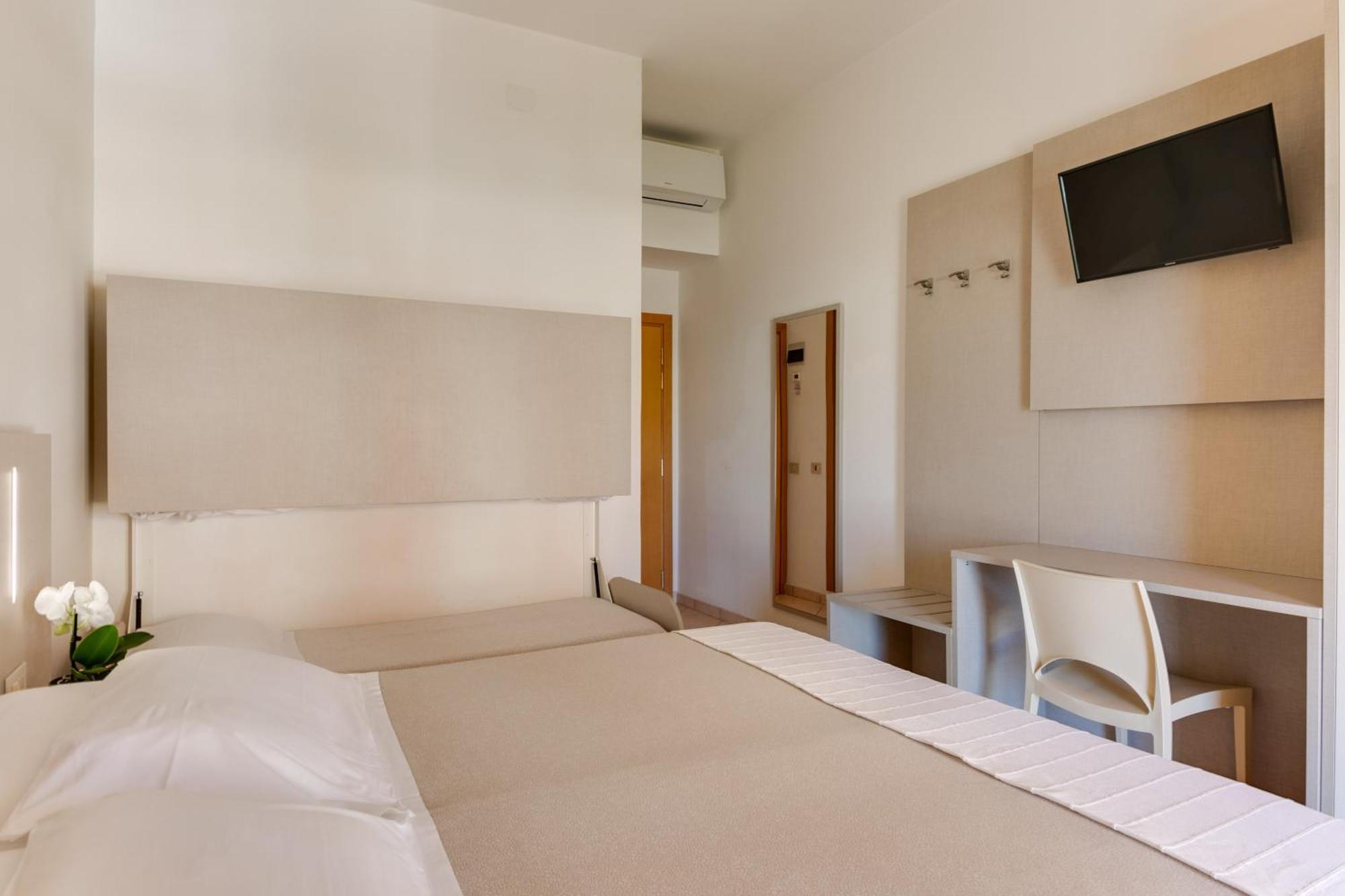Savoia Hotel Misano Adriatico Zewnętrze zdjęcie