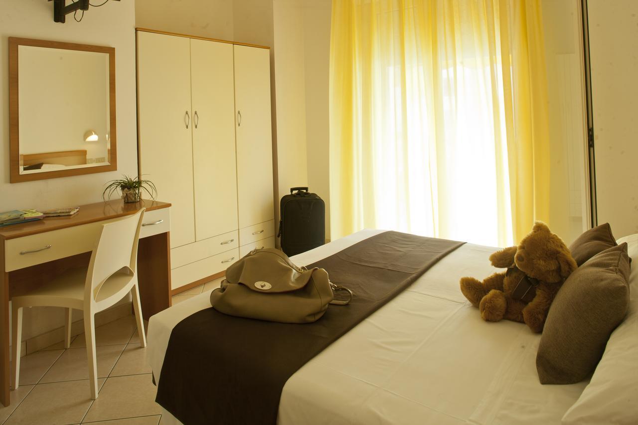 Savoia Hotel Misano Adriatico Zewnętrze zdjęcie