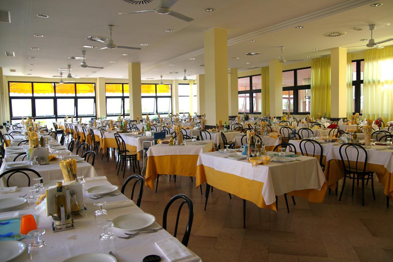 Savoia Hotel Misano Adriatico Zewnętrze zdjęcie